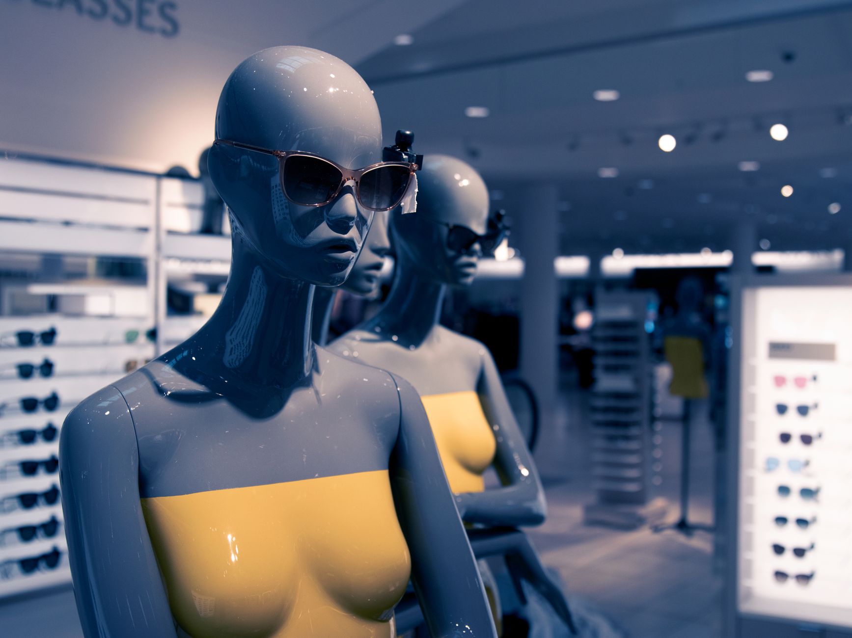 Is It Possible to Make Smart Glasses That Aren't Creepy?