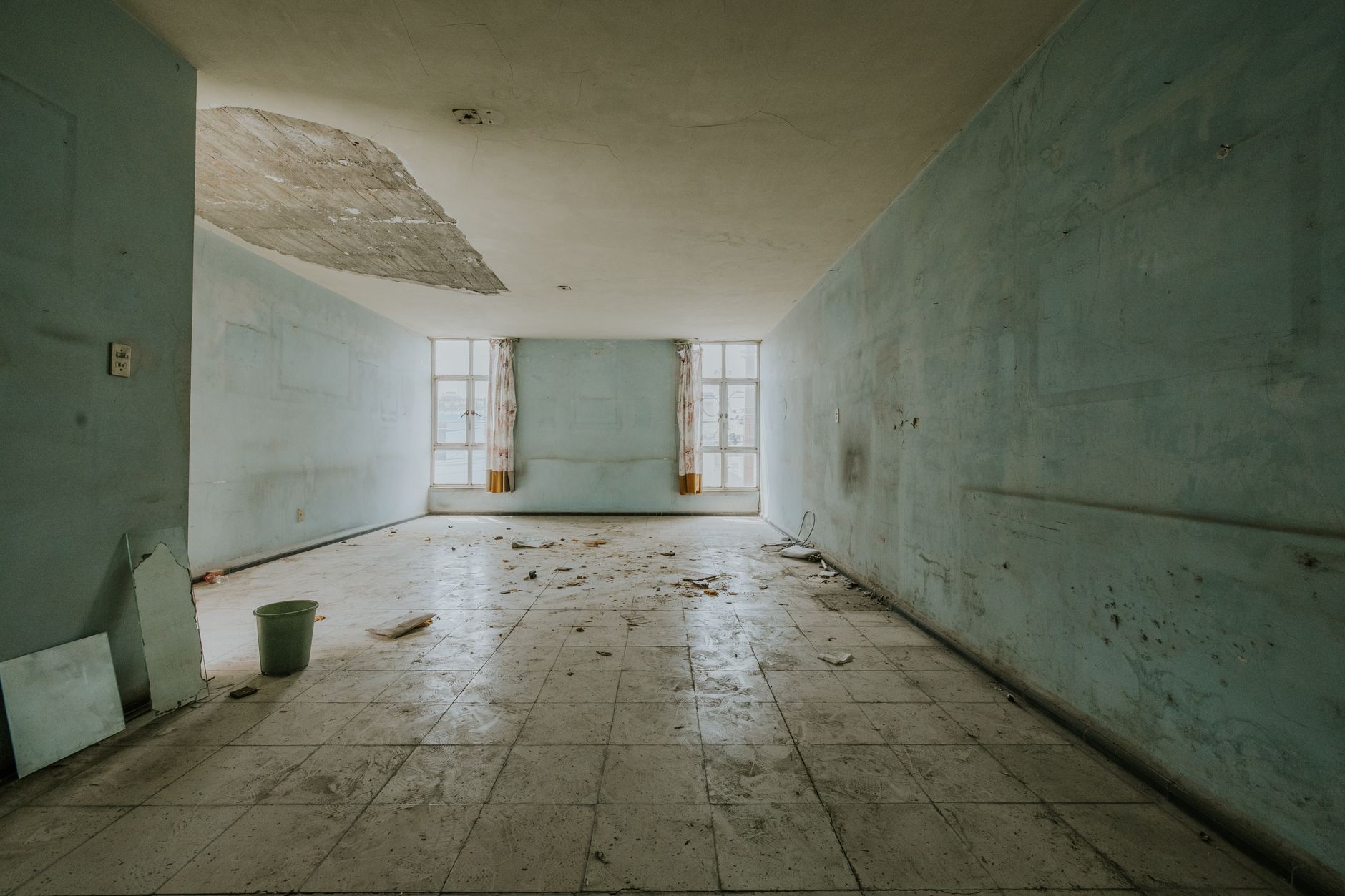 Mice, a Caved-In Ceiling, and Cloudy Water: The GSA's New Office Is Falling Apart